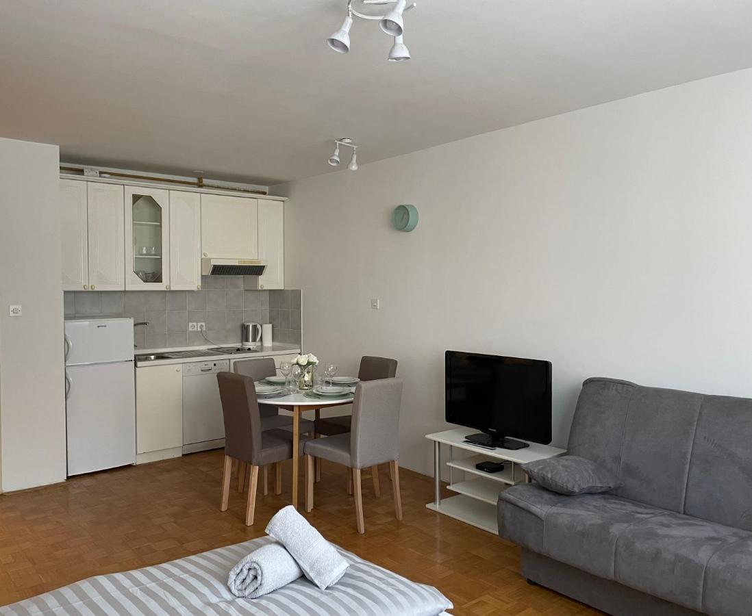Apartment Green - Grey Любляна Экстерьер фото